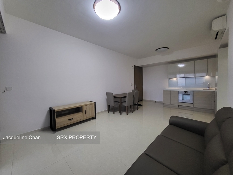 V On Shenton thumbnail photo